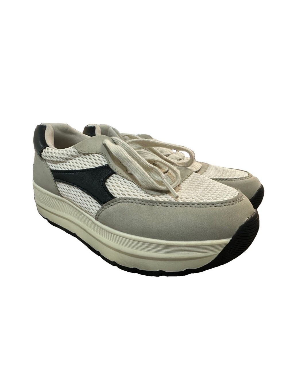 Time and Tru Chunky Platform Sneakers Women’s Size 6 White Gray Black Shoes